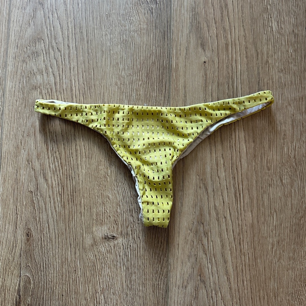 Acacia pineapple mesh | Hookipa bottoms